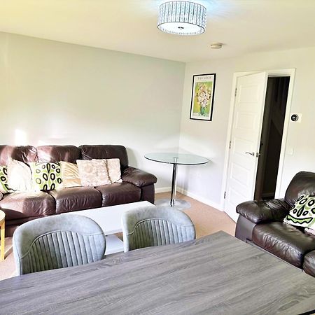 Вилла 3 Bed House With Parking Near Airport Эдинбург Экстерьер фото