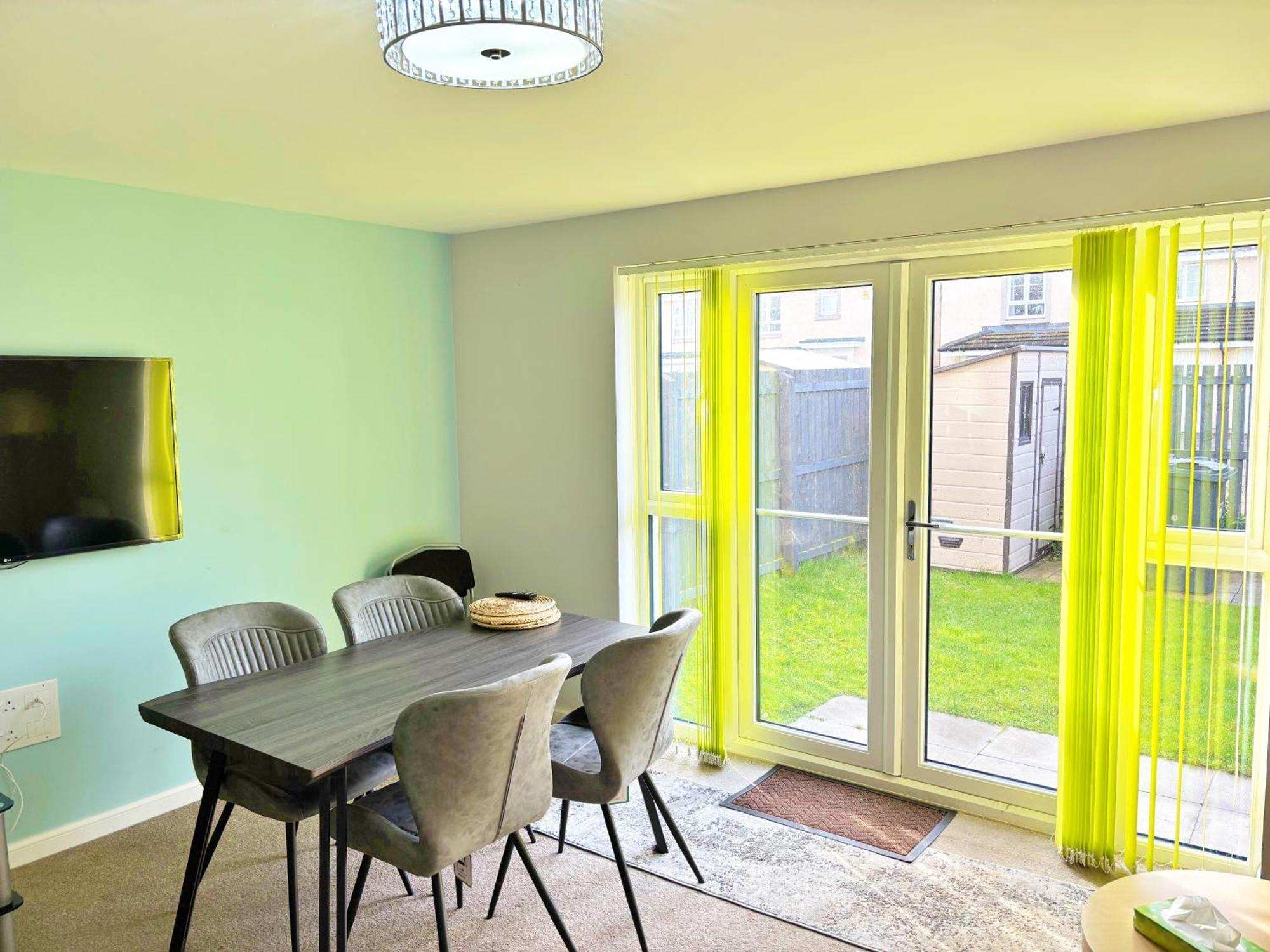 Вилла 3 Bed House With Parking Near Airport Эдинбург Экстерьер фото